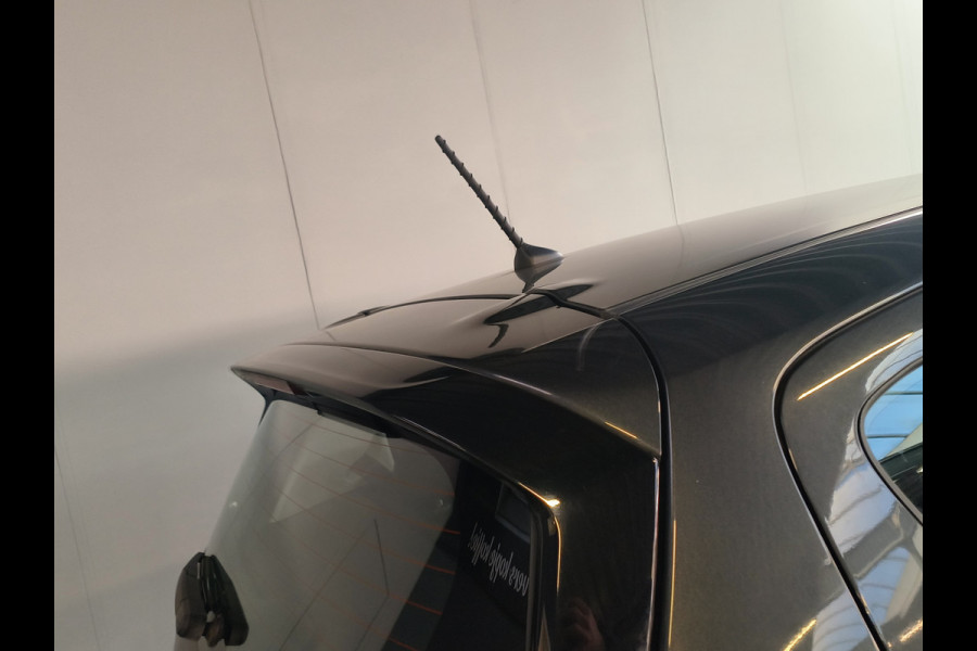 Opel KARL 1.0 ecoFLEX Edition Apple/Android uit 2017 Rijklaar + 12 maanden Bovag-garantie Henk Jongen Auto's in Helmond,  al 50 jaar service zoals 't hoort!