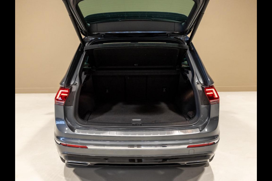 Volkswagen Tiguan 2.0 TSI 4Motion 2x R-line / 220pk / Leder / Pano / Led / Head-up / Virtual Cockpit / 360 camera