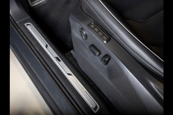 Volkswagen Tiguan 2.0 TSI 4Motion 2x R-line / 220pk / Leder / Pano / Led / Head-up / Virtual Cockpit / 360 camera