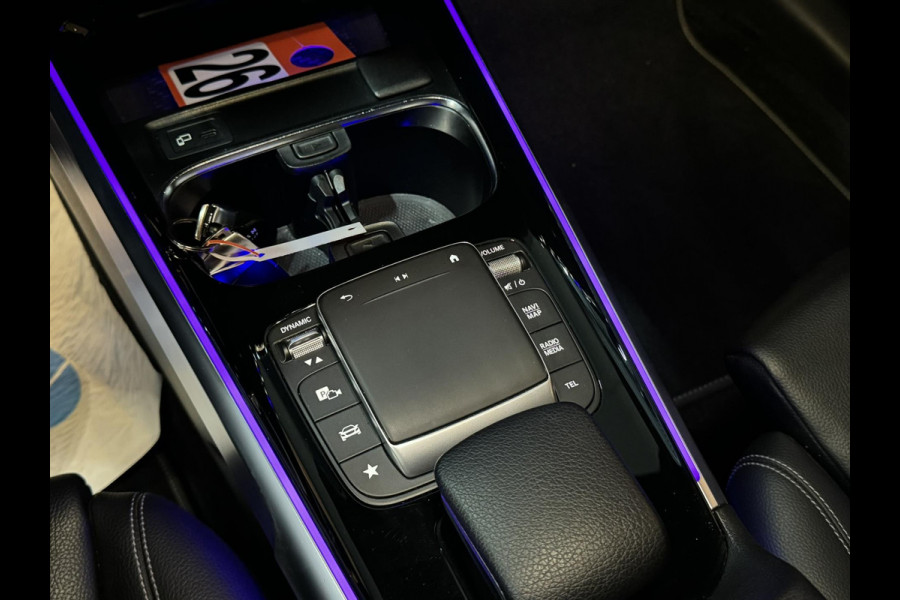 Mercedes-Benz Glb 200 Business Solution Garantie Camera Ambient Carplay StoelVW Cruise Clima Navi PDC Led Dab Rijklaar