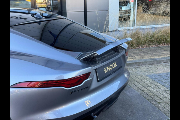 Jaguar F-Type P300 RWD R-Dynamic