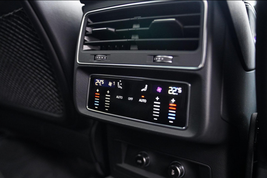 Audi RSQ8 4.0 TFSI RS Q8 Quattro | Massage | Sterrenhemel | Alcantara | Stoelkoeling/verwarming | Bang&Olufsen | Memory | 23 inch