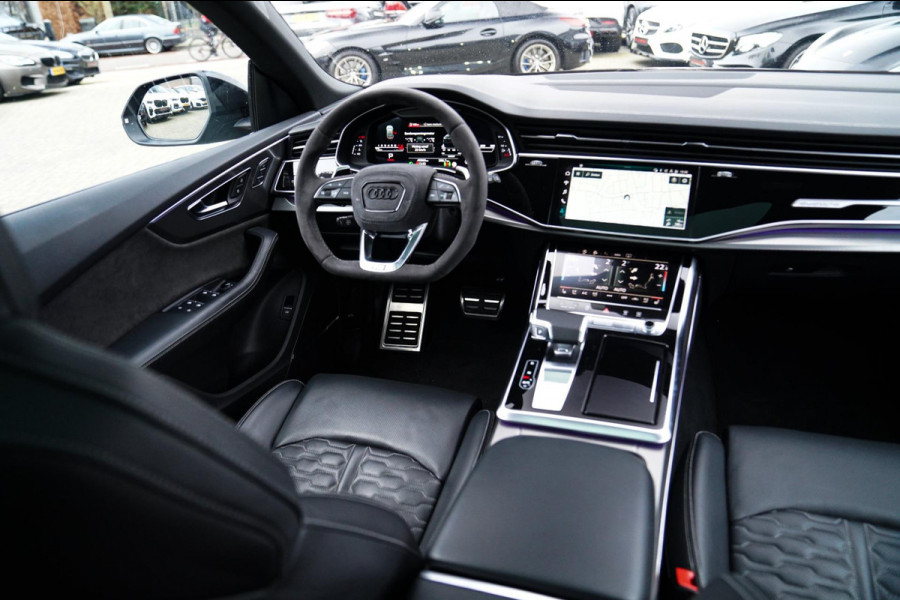 Audi RSQ8 4.0 TFSI RS Q8 Quattro | Massage | Sterrenhemel | Alcantara | Stoelkoeling/verwarming | Bang&Olufsen | Memory | 23 inch