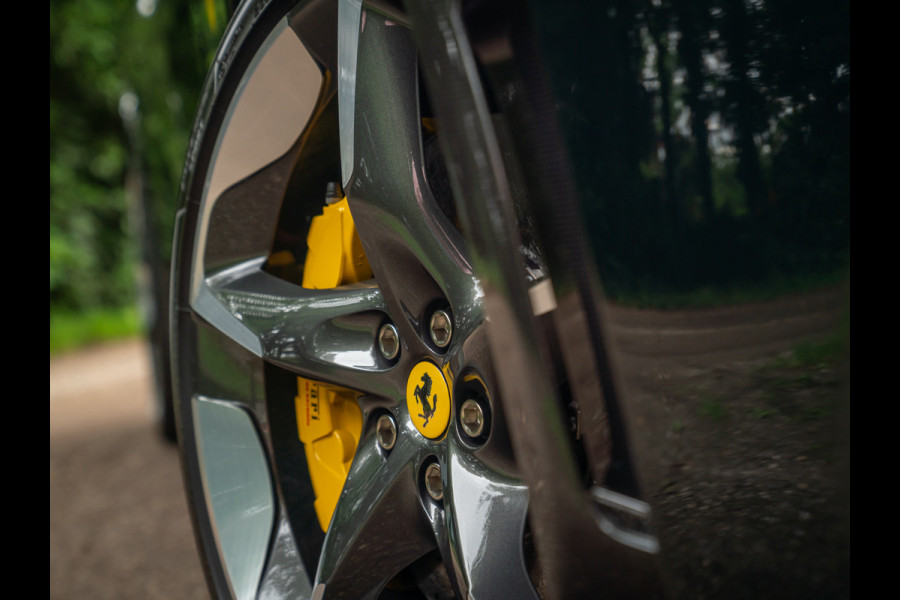 Ferrari Purosangue 6.5 V12 | Verde Zeltweg | Airbrushed shields | Carbon exterior | Lift