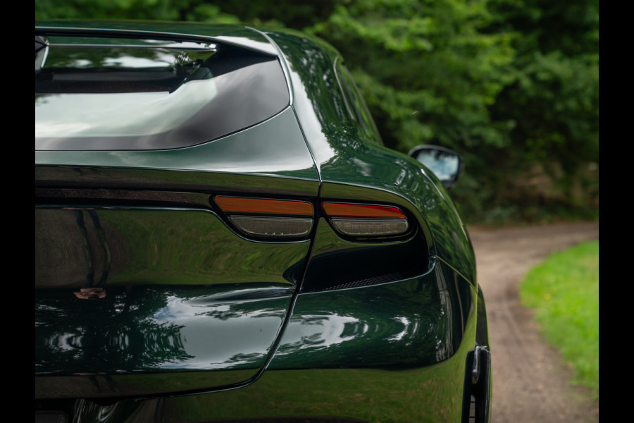 Ferrari Purosangue 6.5 V12 | Verde Zeltweg | Airbrushed shields | Carbon exterior | Lift