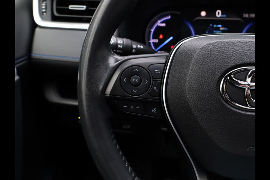 Toyota RAV4 2.5 Hybrid Bi-Tone | Panoramadak | JBL Audio | Treeplanken