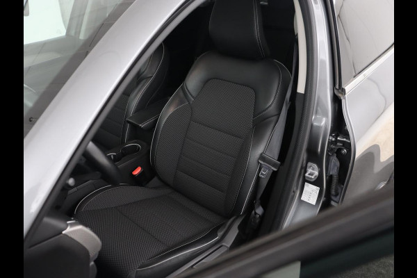 Renault Arkana 1.6 E-Tech Hybrid 145 Intens | Stoelverwarming | Adaptive cruise | Camera | Carplay | Stuurverwarming | Half leder | Navigatie | Climate control