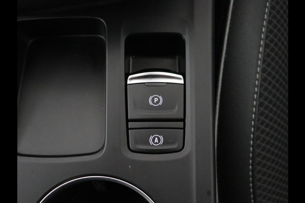 Renault Arkana 1.6 E-Tech Hybrid 145 Intens | Stoelverwarming | Adaptive cruise | Camera | Carplay | Stuurverwarming | Half leder | Navigatie | Climate control