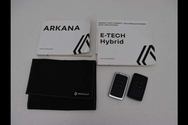 Renault Arkana 1.6 E-Tech Hybrid 145 Intens | Stoelverwarming | Adaptive cruise | Camera | Carplay | Stuurverwarming | Half leder | Navigatie | Climate control
