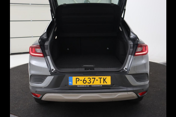 Renault Arkana 1.6 E-Tech Hybrid 145 Intens | Stoelverwarming | Adaptive cruise | Camera | Carplay | Stuurverwarming | Half leder | Navigatie | Climate control