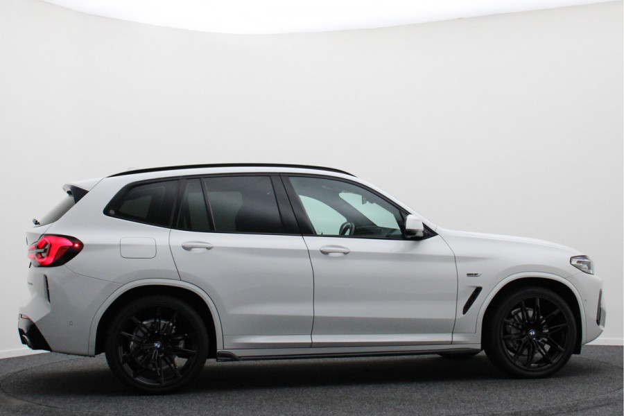 BMW X3 xDrive30e High Executive M-pakket Leer, Stoelverwarming, Camera, Cruise, Apple Carplay, LED, DAB, 21''