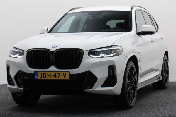 BMW X3 xDrive30e High Executive M-pakket Leer, Stoelverwarming, Camera, Cruise, Apple Carplay, LED, DAB, 21''