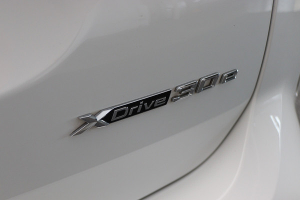 BMW X3 xDrive30e High Executive M-pakket Leer, Stoelverwarming, Camera, Cruise, Apple Carplay, LED, DAB, 21''