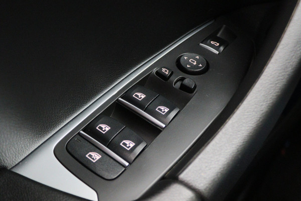 BMW X3 xDrive30e High Executive M-pakket Leer, Stoelverwarming, Camera, Cruise, Apple Carplay, LED, DAB, 21''