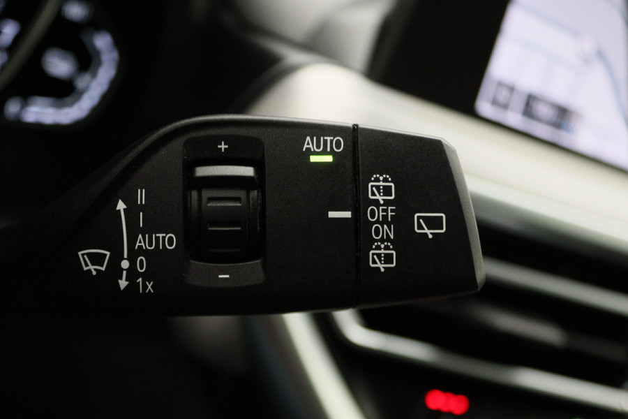 BMW X3 xDrive30e High Executive M-pakket Leer, Stoelverwarming, Camera, Cruise, Apple Carplay, LED, DAB, 21''