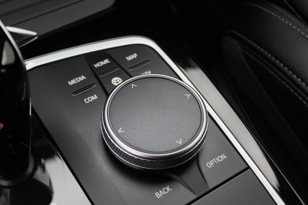 BMW X3 xDrive30e High Executive M-pakket Leer, Stoelverwarming, Camera, Cruise, Apple Carplay, LED, DAB, 21''