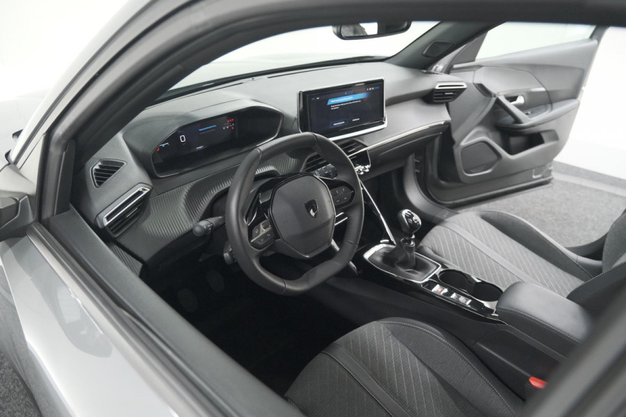 Peugeot 2008 PureTech 100 Allure | Camera | Navigatie | Parkeersensoren | Apple Carplay