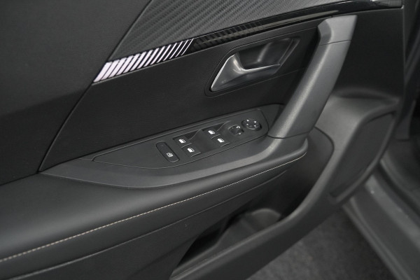 Peugeot 2008 PureTech 100 Allure | Camera | Navigatie | Parkeersensoren | Apple Carplay