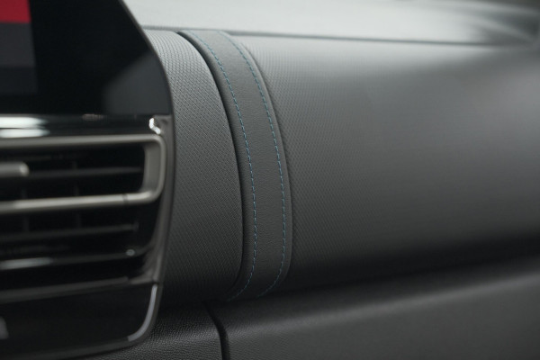 Citroën C5 Aircross Hybrid 136 e-DCS6 Plus | Camera | Apple Carplay | Parkeersensoren | Navigatie