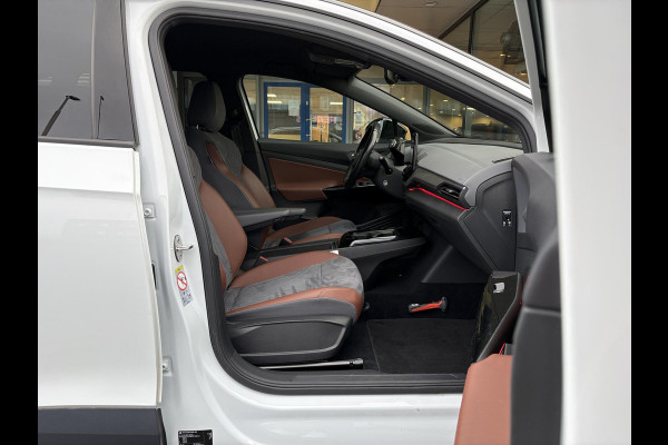 Volkswagen ID.4 Max 77 kWh | 92% SoH | Wegklapbare Trekhaak | Stoel-, Stuur- & Voorruitverwarming | Adaptive cruise control | Camera