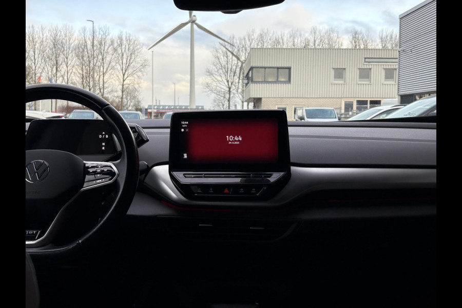 Volkswagen ID.4 Max 77 kWh | 92% SoH | Wegklapbare Trekhaak | Stoel-, Stuur- & Voorruitverwarming | Adaptive cruise control | Camera