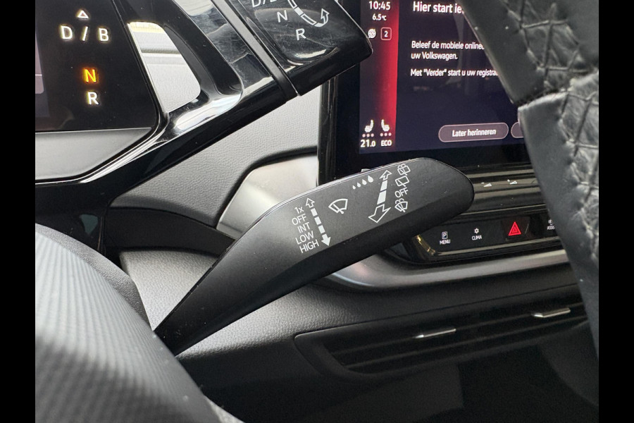 Volkswagen ID.4 Max 77 kWh | 92% SoH | Wegklapbare Trekhaak | Stoel-, Stuur- & Voorruitverwarming | Adaptive cruise control | Camera