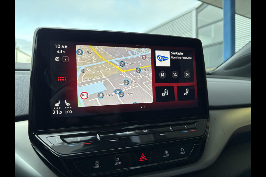 Volkswagen ID.4 Max 77 kWh | 92% SoH | Wegklapbare Trekhaak | Stoel-, Stuur- & Voorruitverwarming | Adaptive cruise control | Camera