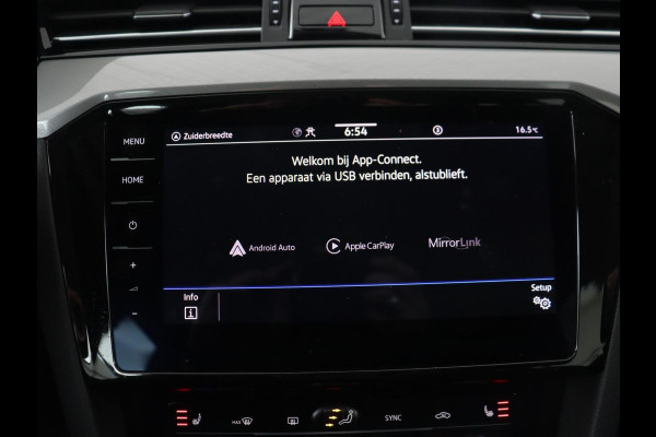 Volkswagen Passat 1.4 TSI PHEV GTE | Stoelverwarming | Virtual Cockpit | Massage | Memory | Carplay | Camera | Matrix LED | Navigatie | Parkeerhulp | Adaptive cruise | Plug In