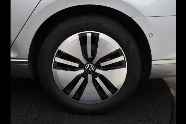Volkswagen Passat 1.4 TSI PHEV GTE | Stoelverwarming | Virtual Cockpit | Massage | Memory | Carplay | Camera | Matrix LED | Navigatie | Parkeerhulp | Adaptive cruise | Plug In
