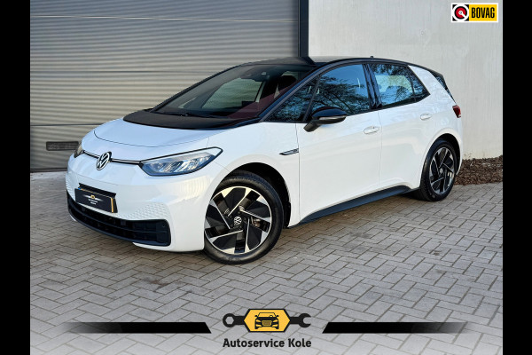 Volkswagen ID.3 First 58 kWh * SoH 89% * Steunhaak * Navigatie * Parkeersensoren * Adaptieve Cruise *