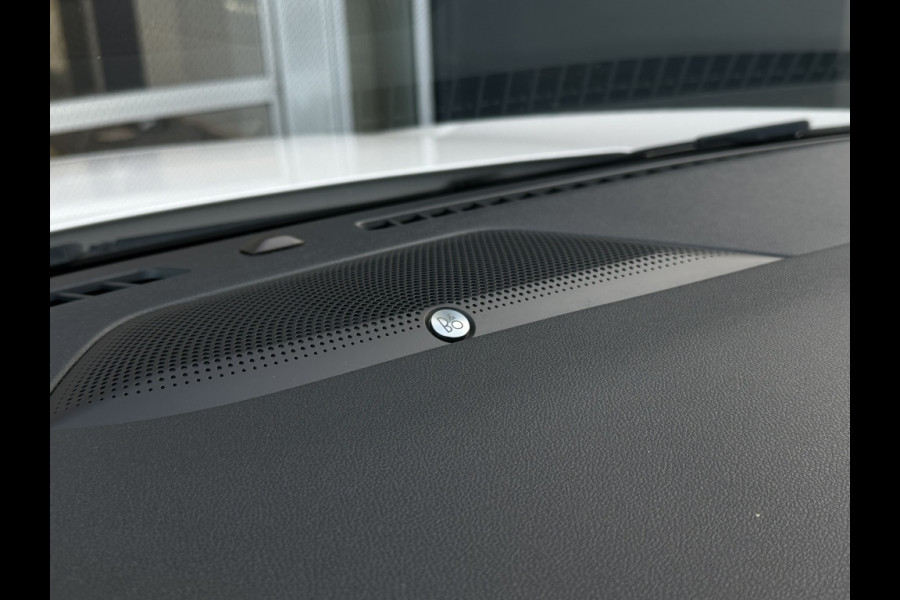 Ford Kuga 1.5 EcoB. ST-Line X TREKHAAK! TECHPACK! WINTERPACK!