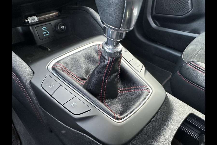 Ford Kuga 1.5 EcoB. ST-Line X TREKHAAK! TECHPACK! WINTERPACK!