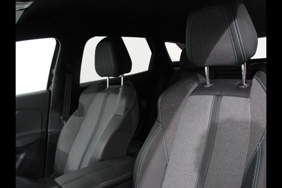 Peugeot 3008 1.2 PureTech 130 pk Automaat Allure Pack Business | Stoelverwarming voor | Climate control | Achteruitrij camera | Electrisch bedienbare achterklep | LED | Apple Carplay/ Android Auto | Parkeersensoren | Cruise control |