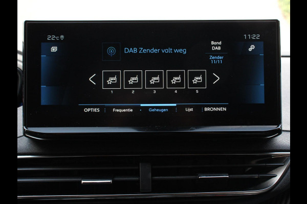 Peugeot 3008 1.2 PureTech 130 pk Automaat Allure Pack Business | Stoelverwarming voor | Climate control | Achteruitrij camera | Electrisch bedienbare achterklep | LED | Apple Carplay/ Android Auto | Parkeersensoren | Cruise control |