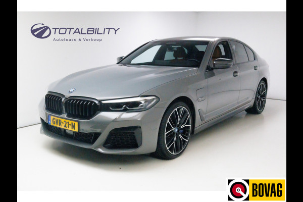 BMW 5 Serie 545e xDrive automaat 394 PK M-Sport M-performance parts Shadowline, Stoel + Stuurverw. 20" LMV, Ambiance verlichting, Driver assist