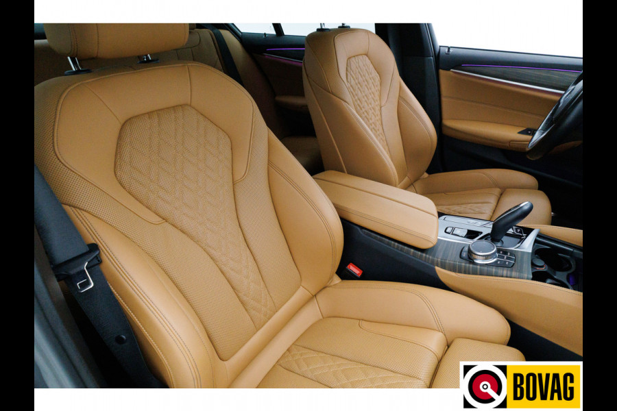 BMW 5 Serie 545e xDrive automaat 394 PK M-Sport M-performance parts Shadowline, Stoel + Stuurverw. 20" LMV, Ambiance verlichting, Driver assist