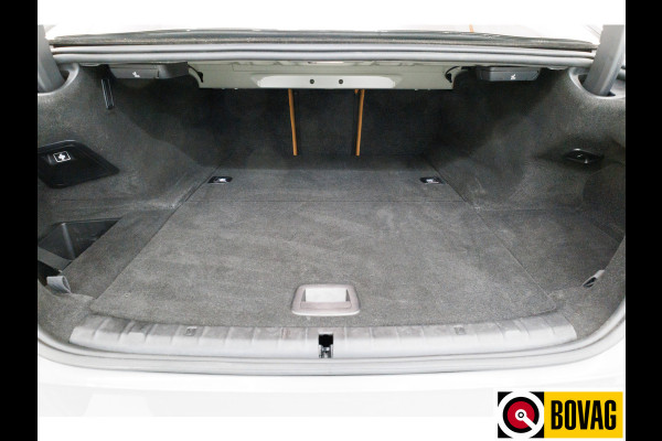 BMW 5 Serie 545e xDrive automaat 394 PK M-Sport M-performance parts Shadowline, Stoel + Stuurverw. 20" LMV, Ambiance verlichting, Driver assist