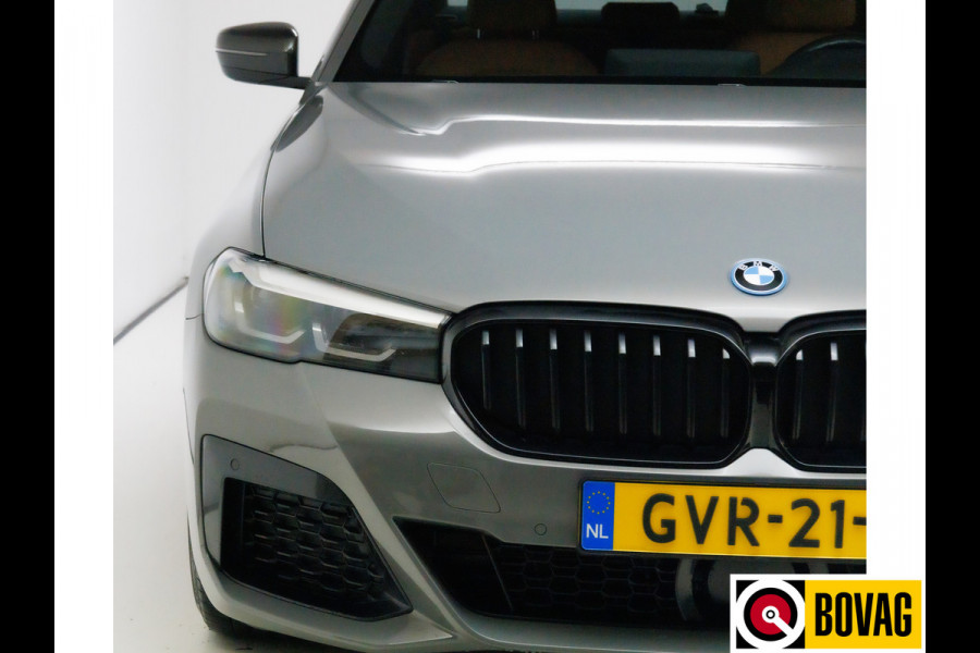 BMW 5 Serie 545e xDrive automaat 394 PK M-Sport M-performance parts Shadowline, Stoel + Stuurverw. 20" LMV, Ambiance verlichting, Driver assist