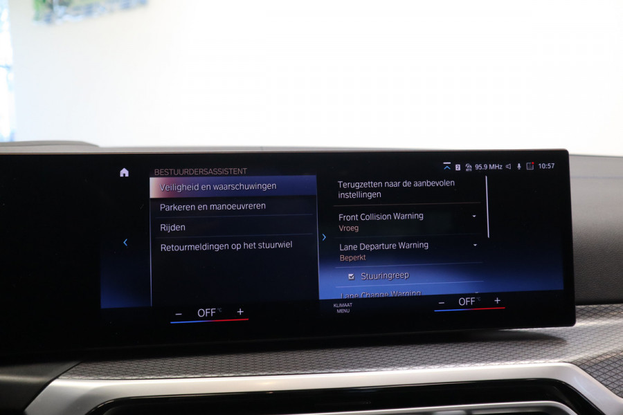 BMW 3-serie 330e xDrive ACC Head-UP Leder Elek. stoelen M sport Schuif/kanteldak 24 maanden garantie mogelijk (*vraag naar de voorwaarden)