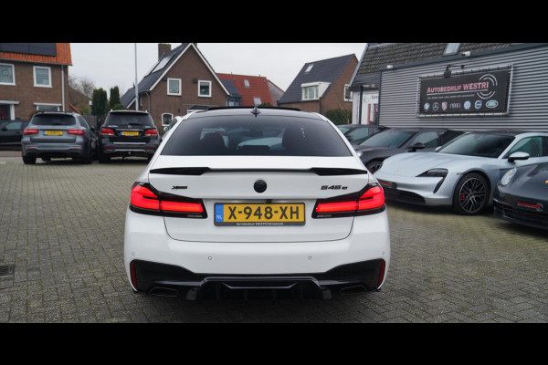 BMW 5 Serie 545e xDrive Business Edition Plus | M-pakket | BTW | Panorama | Bowers&Wilkins | Sfeerverlichting | M-performance |