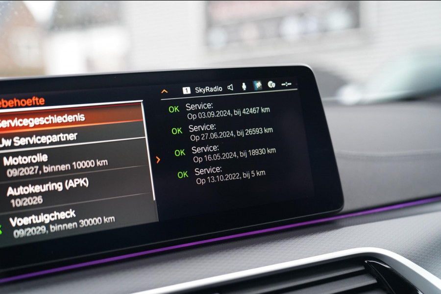 BMW 5 Serie 545e xDrive Business Edition Plus | M-pakket | BTW | Panorama | Bowers&Wilkins | Sfeerverlichting | M-performance |