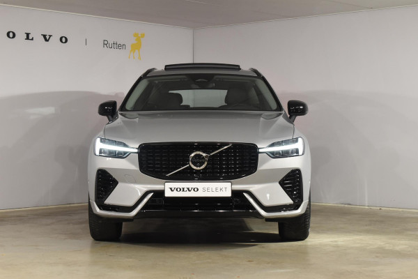 Volvo XC60 T6 350PK Automaat Plug-in Hybrid AWD Plus Dark / Navigatie / 360 Camera / Adaptieve Cruise Control / Stuur & Stoelverwarming / Elektr. Achterklep / Schuifdak / Trekhaak