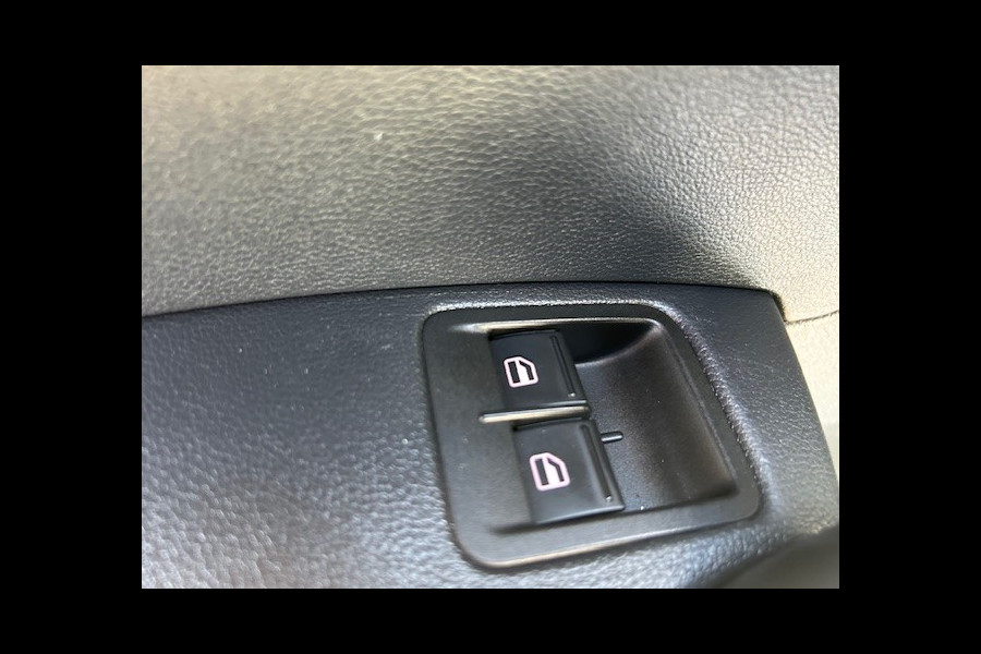 Volkswagen Caddy 1.4 TGI L2H1 EcoFuel Maxi Comfortline AIRCO I NAV I PDC I TREKHAAK I 1e EIGENAAR I COMPLETE ONDERHOUDSHISTORIE I RIJDEN OP GROEN GAS = CO2 NEUTRAAL