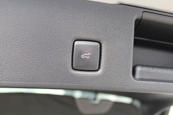 Ford Kuga 2.5-225 PK PHEV ST-Line X Hybride rijden voor een reële prijs ! Winter Pack, Driver Assistance Pack, Achteruitrijcamera