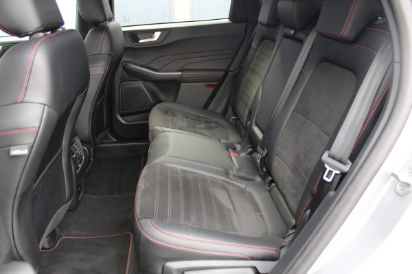 Ford Kuga 2.5-225 PK PHEV ST-Line X Hybride rijden voor een reële prijs ! Winter Pack, Driver Assistance Pack, Achteruitrijcamera