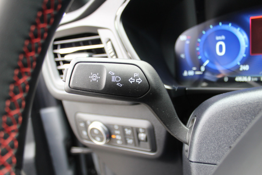 Ford Kuga 2.5-225 PK PHEV ST-Line X Hybride rijden voor een reële prijs ! Winter Pack, Driver Assistance Pack, Achteruitrijcamera