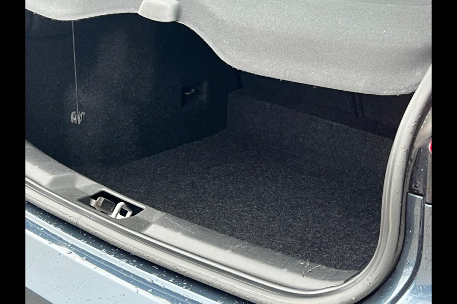 Volvo V40 1.5 T2 Polar+ NL-AUTO | AUTOMAAT | PDC