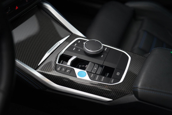 BMW i4 M50 High Executive 84 kWh | BTW | 360 Camera | LASER | Dravitgrau metallic | Adaptieve Cruise | Trekhaak | Schuif/kanteldak