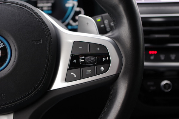 BMW X3 xDrive30e 293 PK M Sport PHEV, Panoramadak, Leder, Kuipstoelen, Adap. Cruise Control, Head-Up, LED