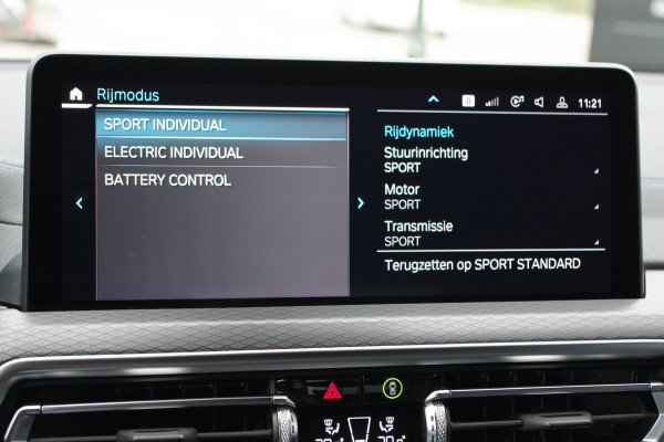 BMW X3 xDrive30e 293 PK M Sport PHEV, Panoramadak, Leder, Kuipstoelen, Adap. Cruise Control, Head-Up, LED